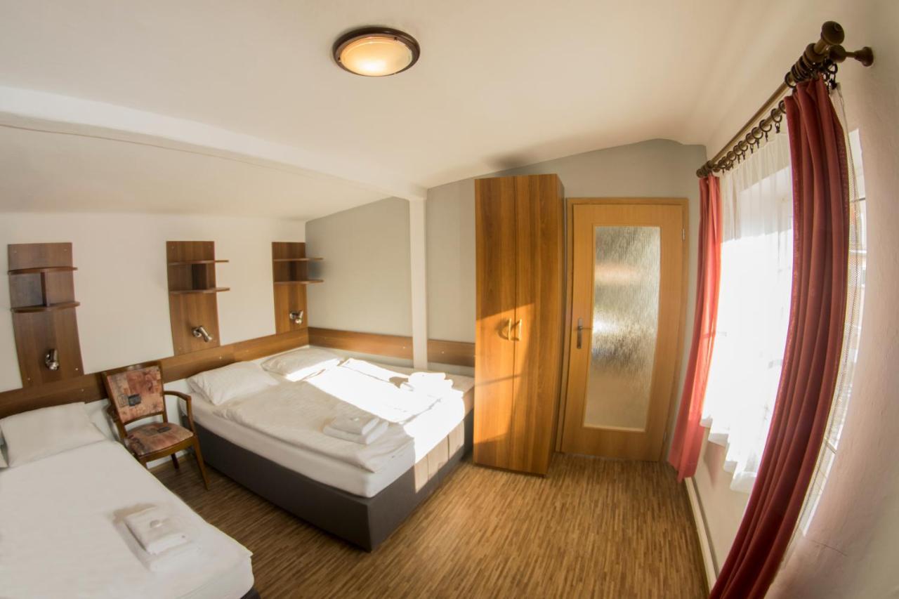 Studia a apartmány U Karla Turnov Kültér fotó
