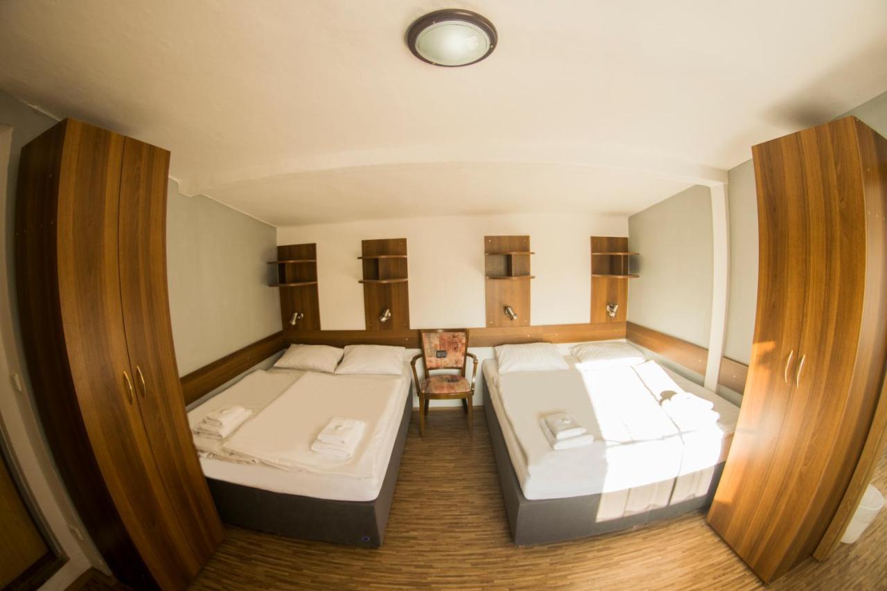 Studia a apartmány U Karla Turnov Kültér fotó